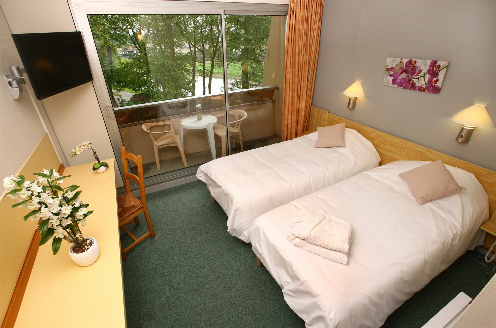 Dax Hotel Kültér fotó